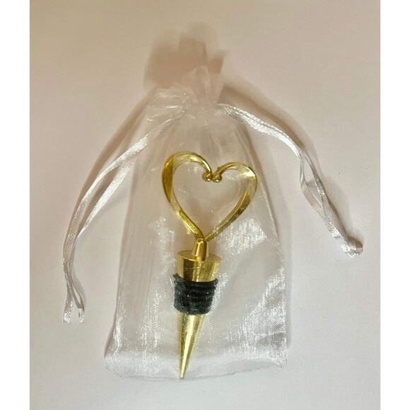 Deluxe Gold Heart Shaped Wine Bottle Stopper with Organza Bag - Must-have for Sp - Picture 2 of 8